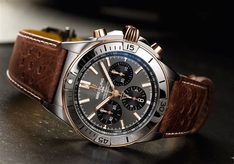 chronomat b01 42 triumph watch.